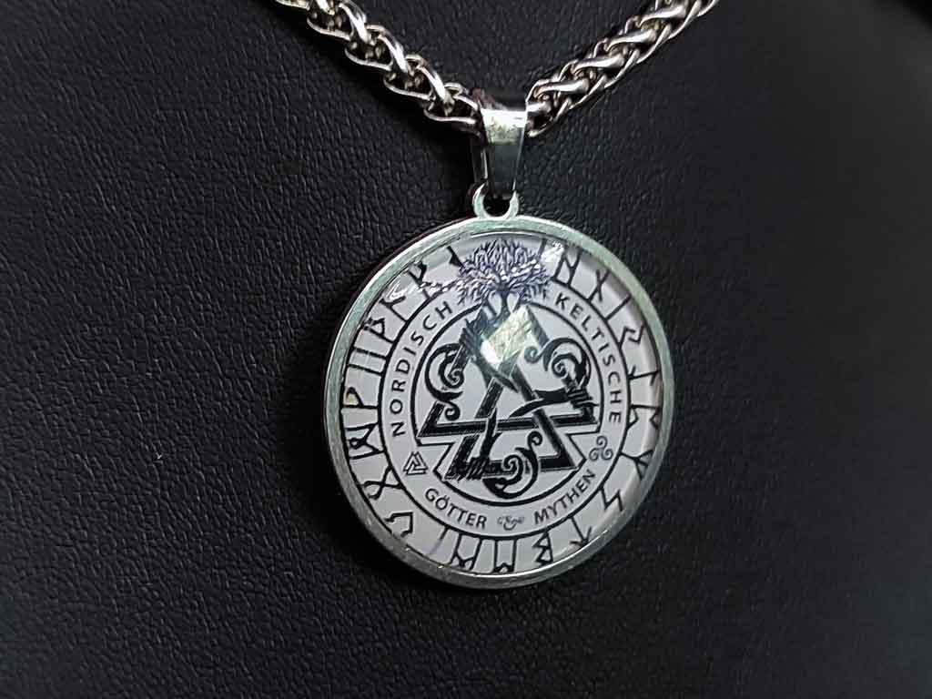 Das Amulett der Gemeinschaft schwarz